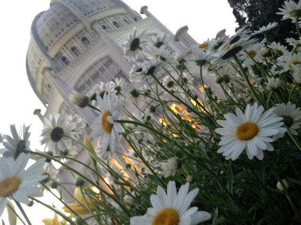 Bahá'í house of worship in Wilmette, Illinois